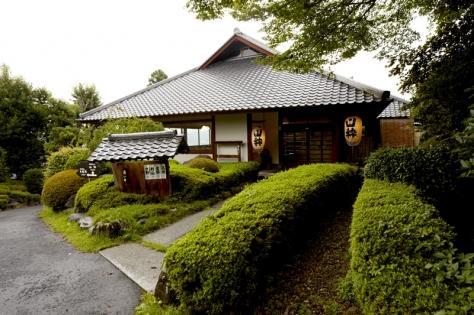 Karasuyamajo Country Club Hotel Экстерьер фото